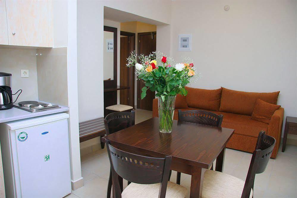بلدة كوس Michel Apartments المظهر الخارجي الصورة